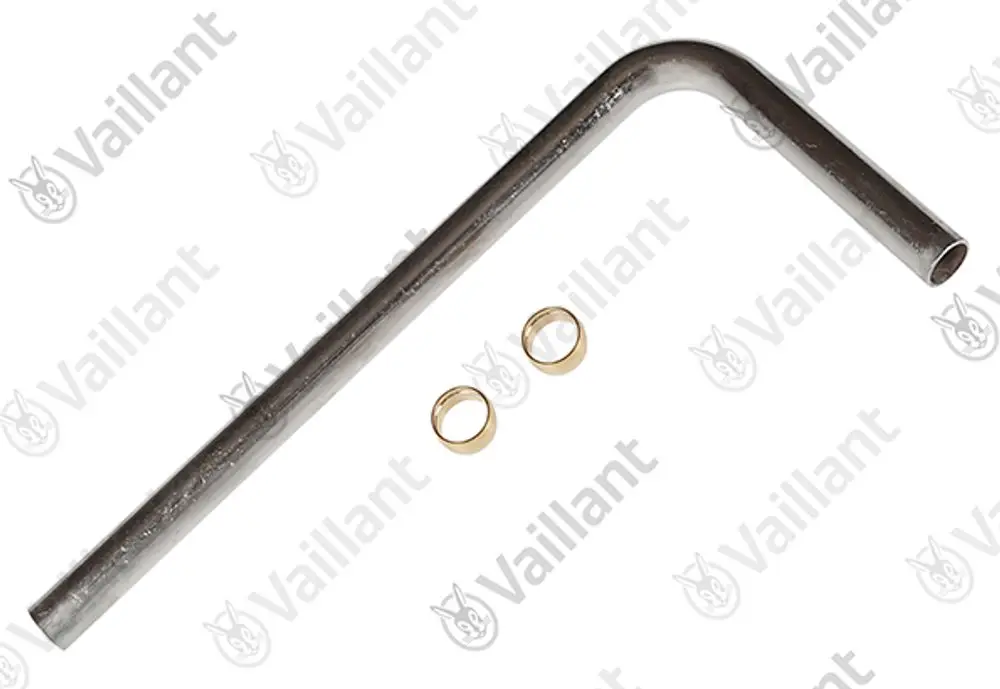 Vaillant Rohr mit einer gebogenen Form und zwei goldfarbenen Ringen. Es handelt sich um ein Metallteil, das in Heizungsanlagen verwendet wird.